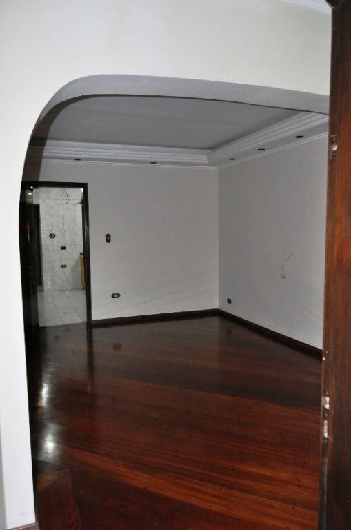 Casa à venda com 4 quartos, 190m² - Foto 3