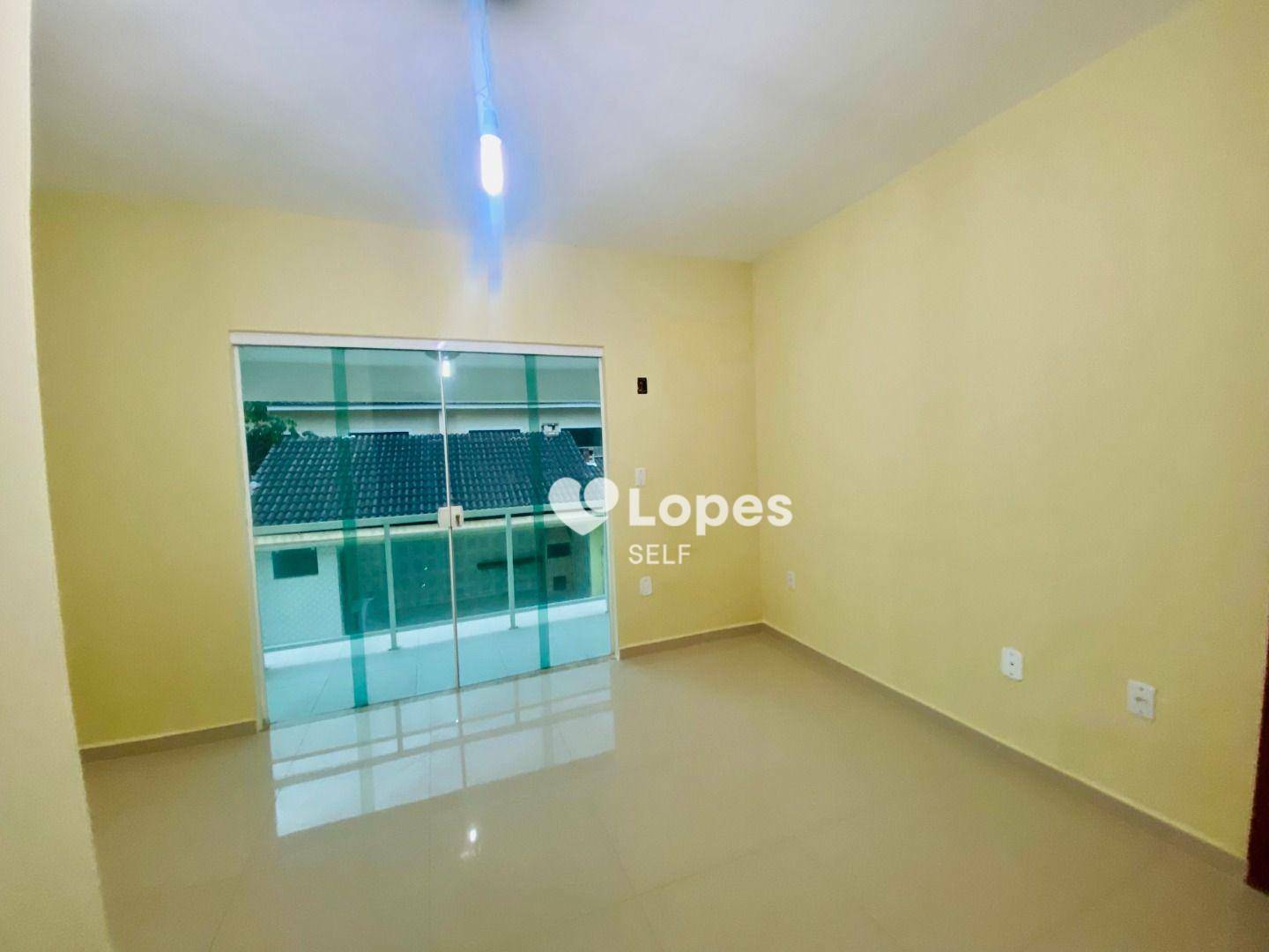 Casa à venda com 4 quartos, 240m² - Foto 9