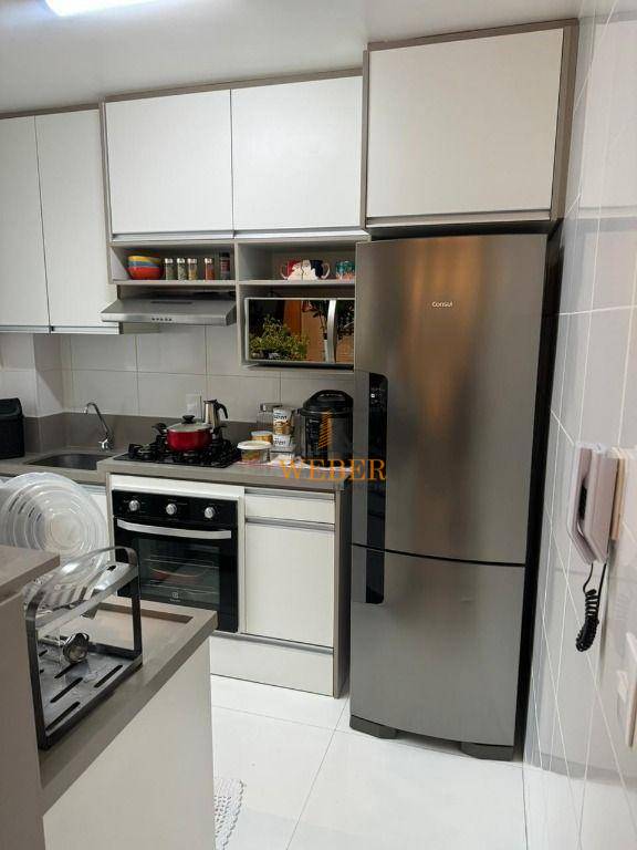 Apartamento à venda com 2 quartos, 40m² - Foto 8