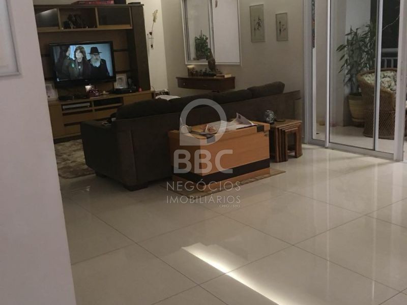 Apartamento à venda com 3 quartos, 146m² - Foto 3