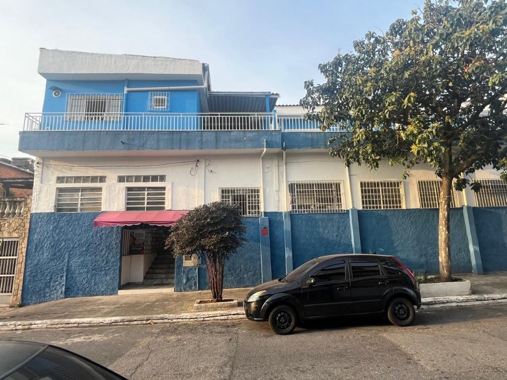 Sobrado à venda com 3 quartos, 200m² - Foto 9