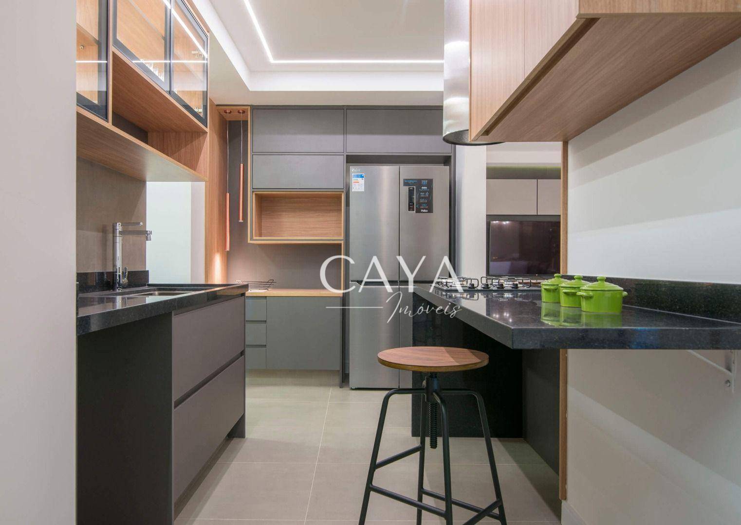 Apartamento à venda com 3 quartos, 143m² - Foto 19