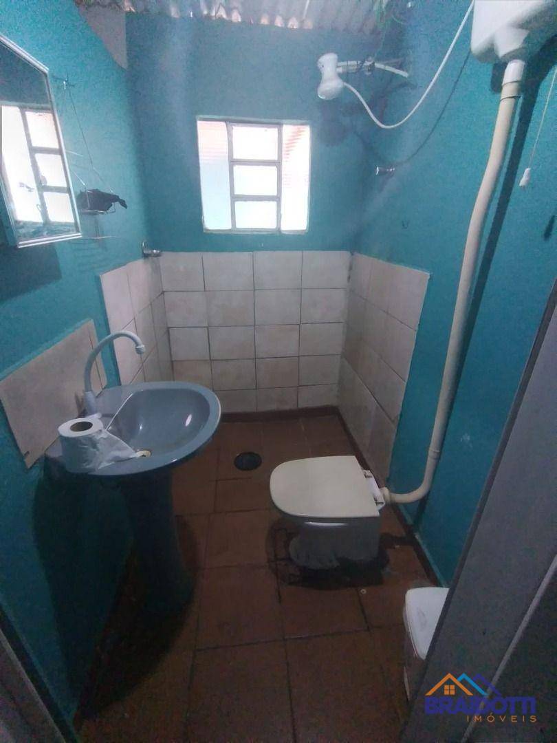 Casa à venda com 3 quartos, 200m² - Foto 12