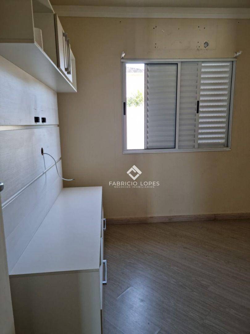 Casa para alugar com 4 quartos, 200m² - Foto 23