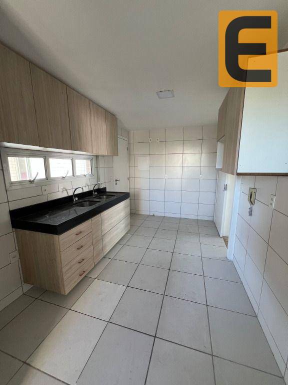 Apartamento à venda com 3 quartos, 146m² - Foto 22