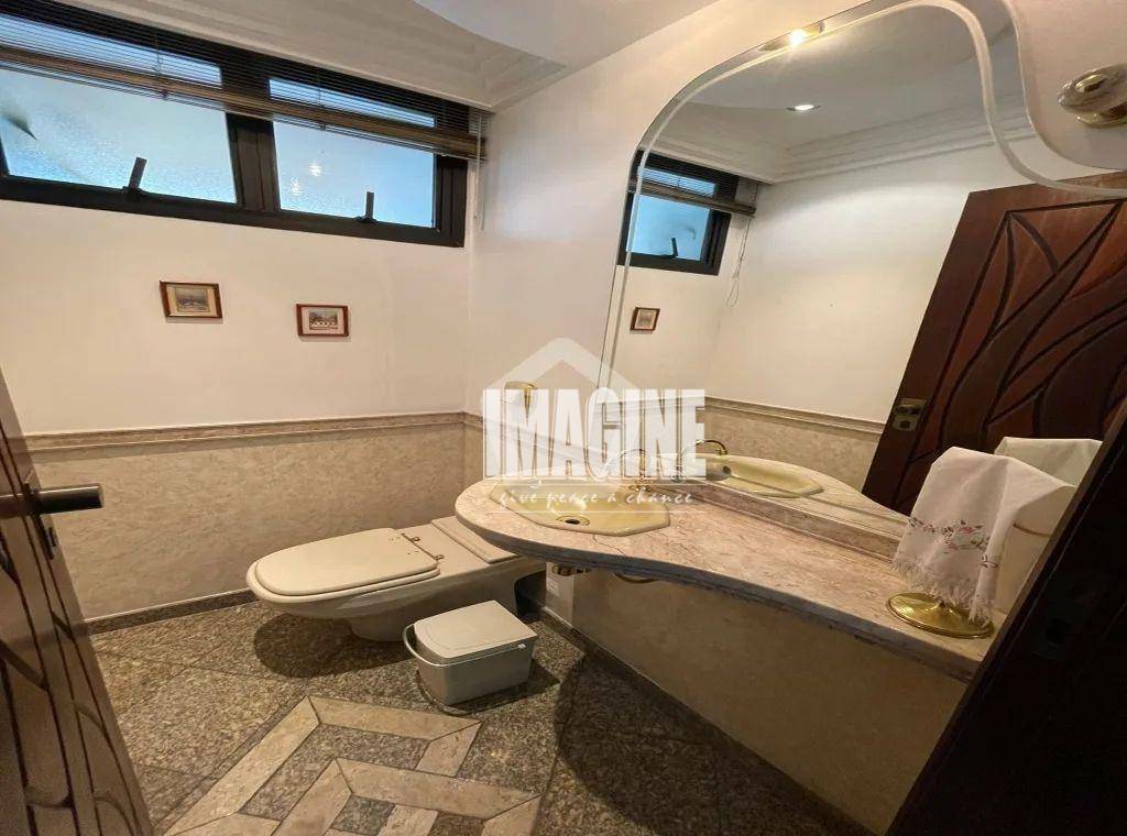 Apartamento à venda com 4 quartos, 262m² - Foto 21