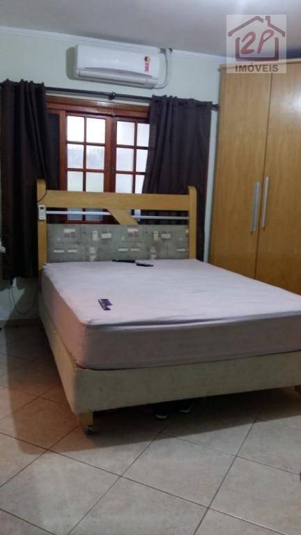 Casa à venda com 3 quartos, 200m² - Foto 23