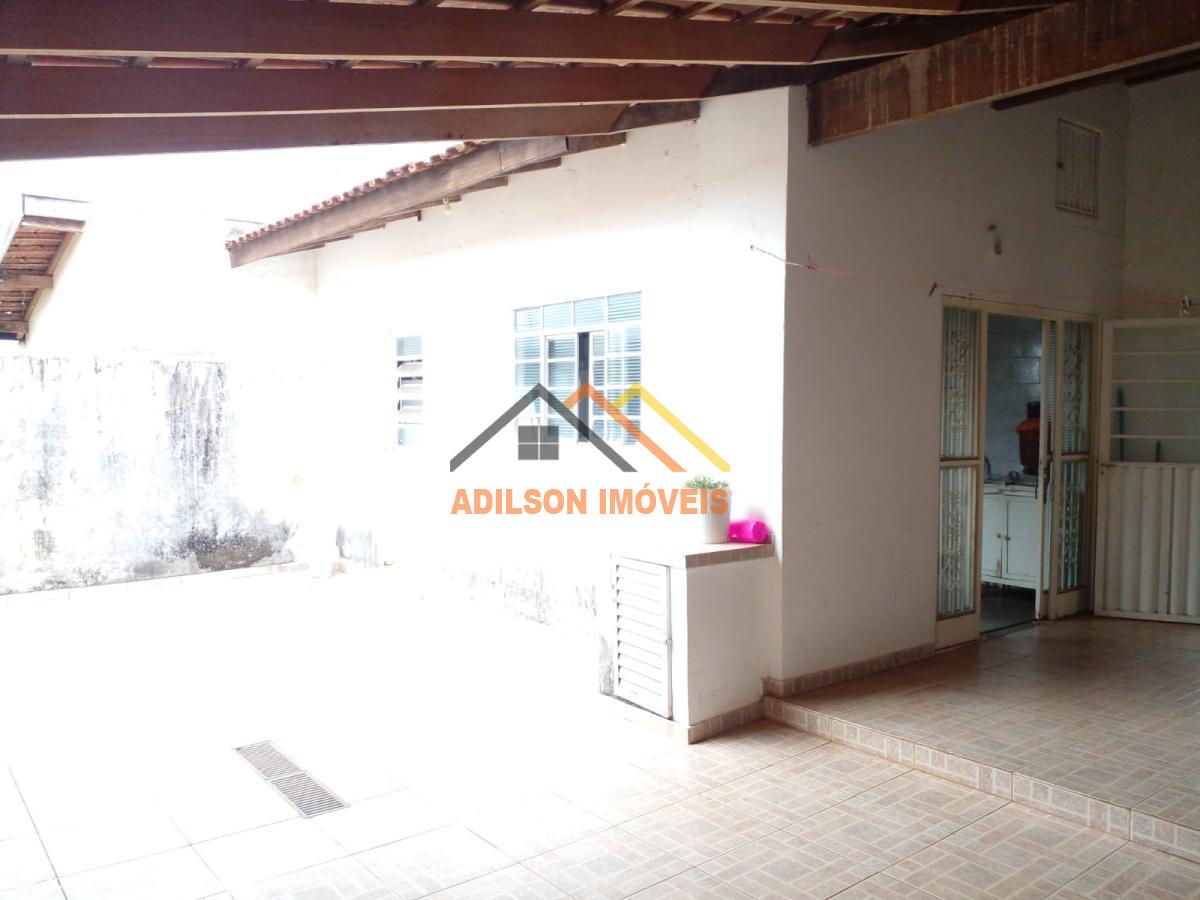 Casa à venda com 2 quartos, 350m² - Foto 10