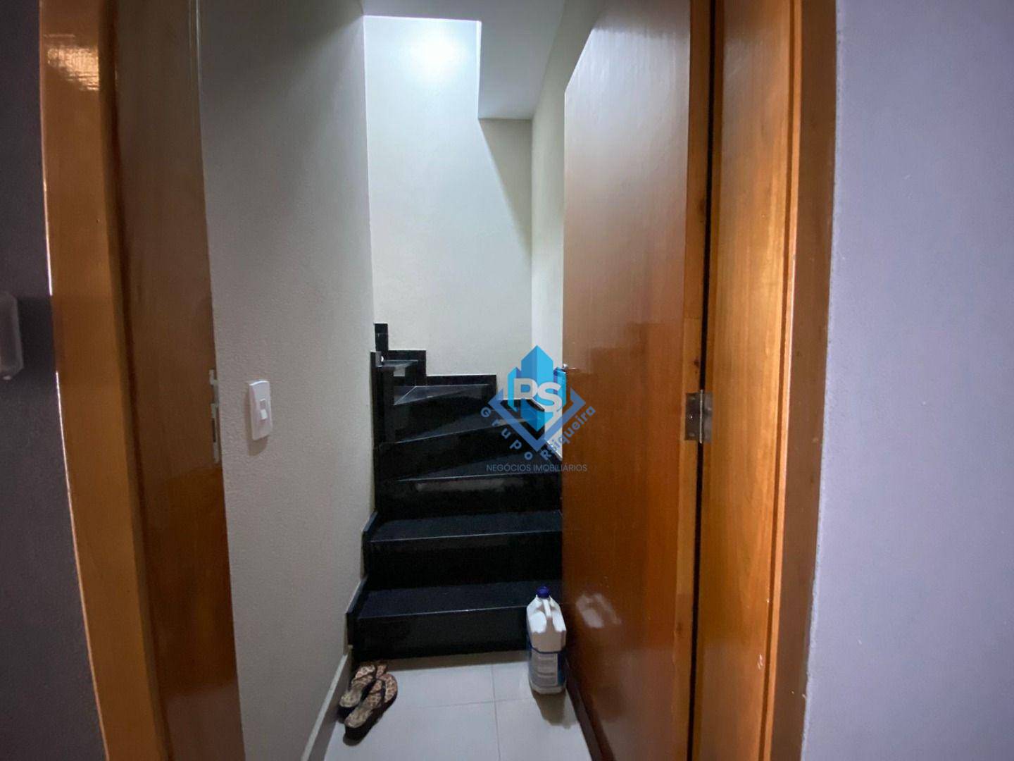 Sobrado à venda com 3 quartos, 243m² - Foto 11