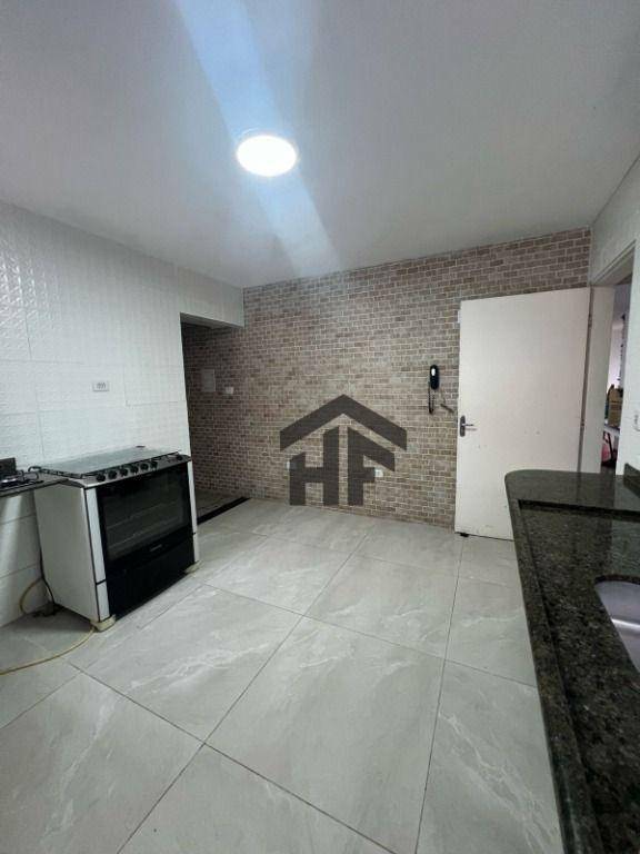 Apartamento à venda com 3 quartos, 168m² - Foto 7