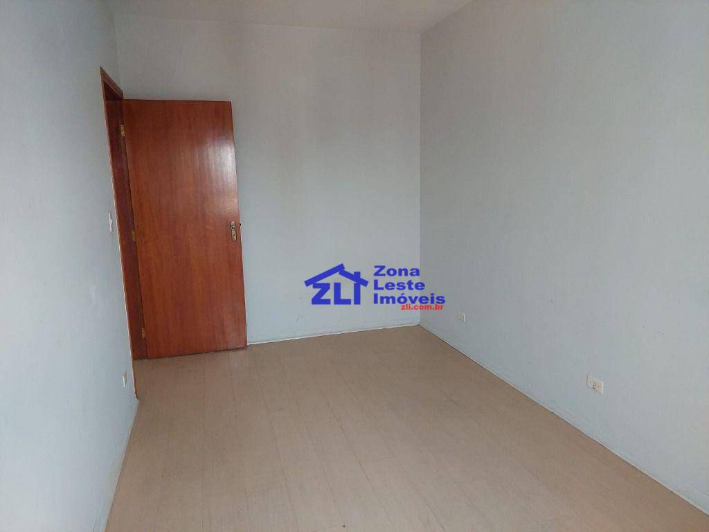 Casa para alugar com 2 quartos, 95m² - Foto 2