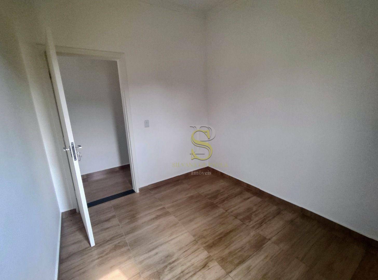 Casa à venda com 3 quartos, 120m² - Foto 17