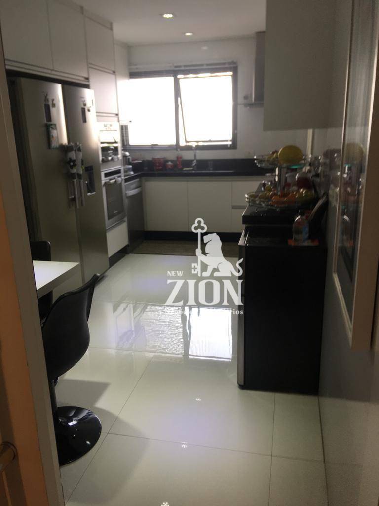 Apartamento à venda com 4 quartos, 220m² - Foto 13