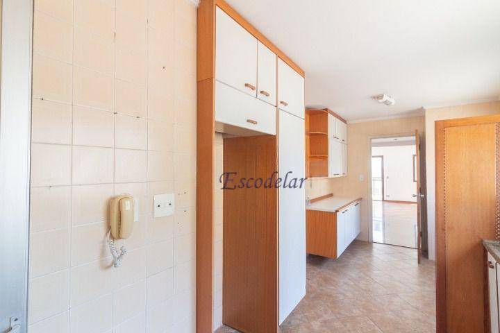 Apartamento à venda com 4 quartos, 163m² - Foto 17