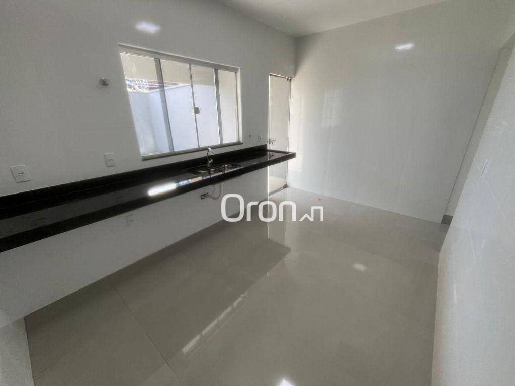 Casa à venda com 3 quartos, 98m² - Foto 3