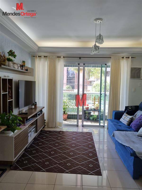 Apartamento à venda com 3 quartos, 155m² - Foto 2