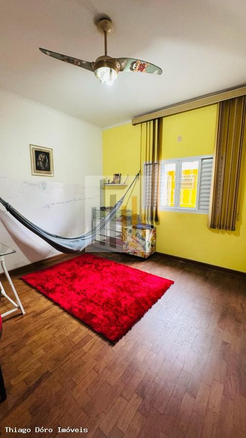 Casa à venda com 2 quartos, 260m² - Foto 17