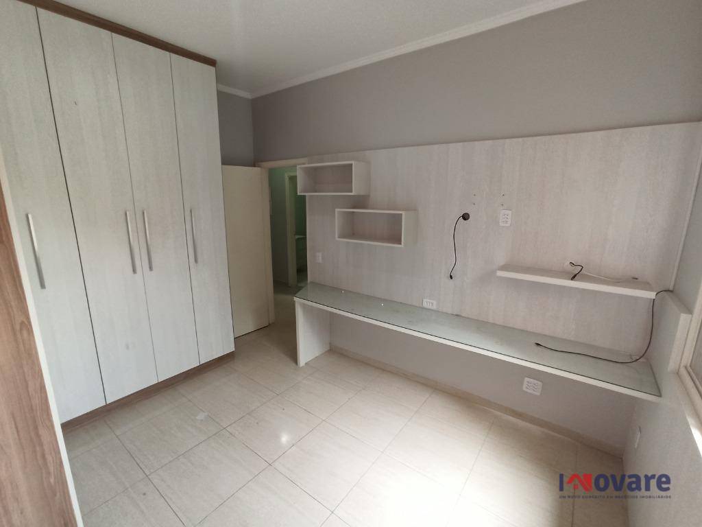 Casa à venda com 3 quartos, 140m² - Foto 12