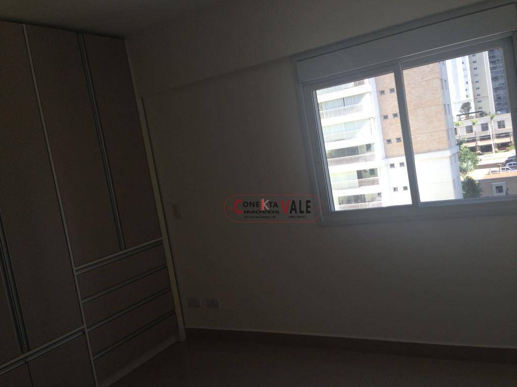 Apartamento para alugar com 2 quartos, 80m² - Foto 11