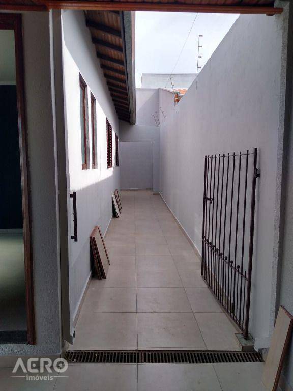 Casa à venda com 3 quartos, 104m² - Foto 8