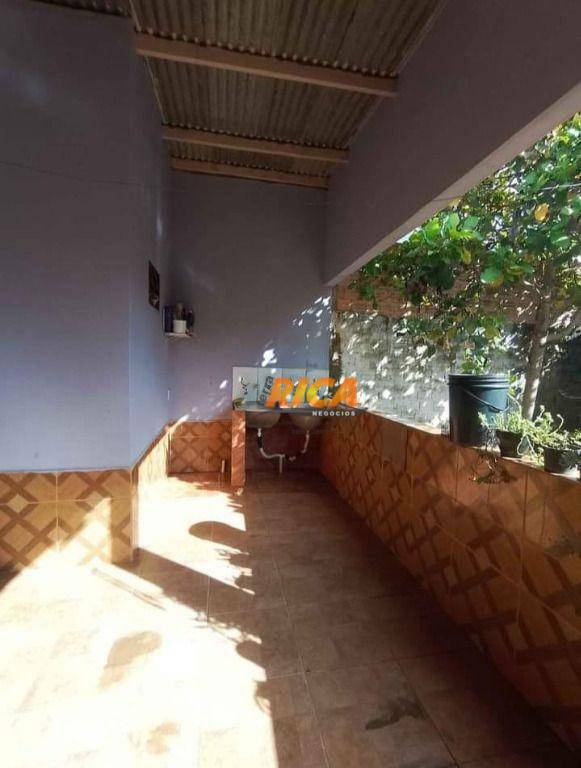 Casa à venda com 4 quartos, 360m² - Foto 12