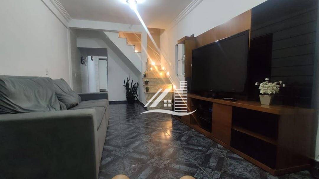 Sobrado à venda com 3 quartos, 290m² - Foto 2