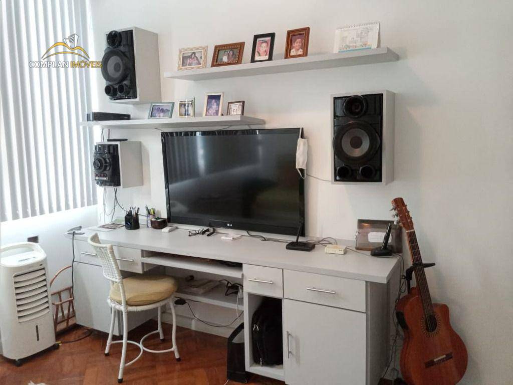 Apartamento à venda com 2 quartos, 85m² - Foto 19