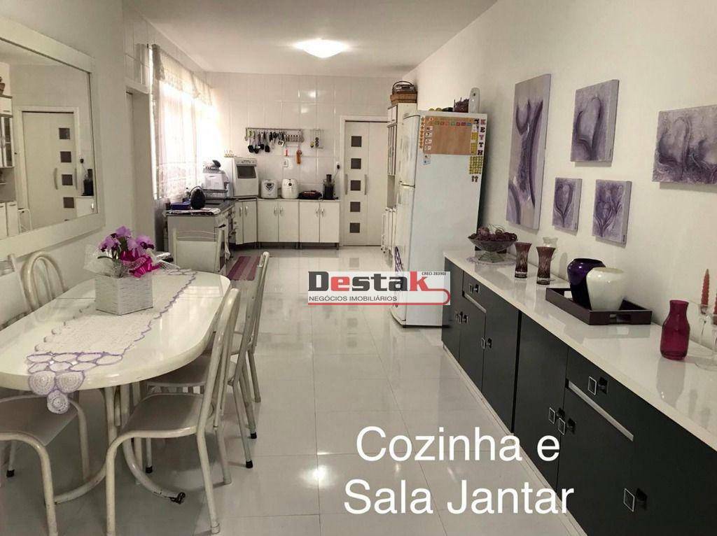 Casa à venda com 3 quartos, 255m² - Foto 7