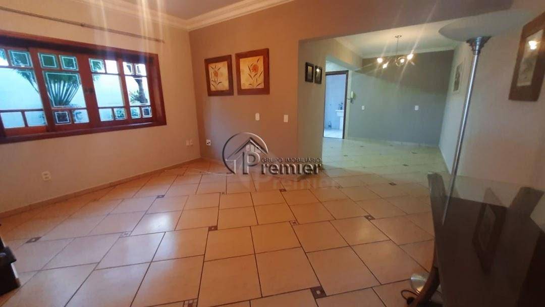 Casa à venda com 3 quartos, 210m² - Foto 10