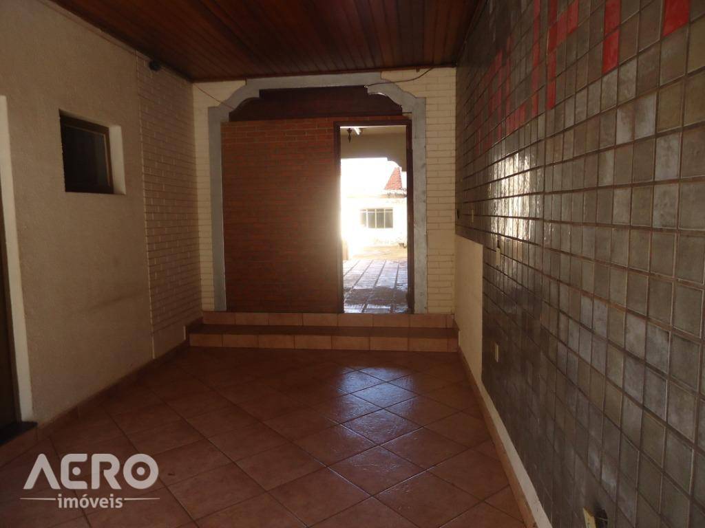 Casa à venda com 7 quartos, 350m² - Foto 3