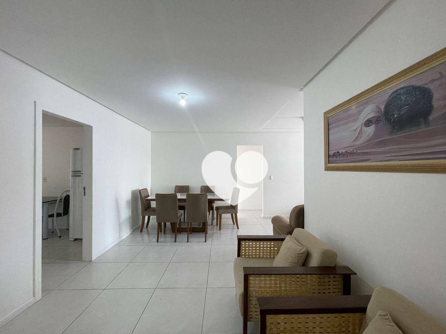 Apartamento à venda com 3 quartos, 136m² - Foto 3