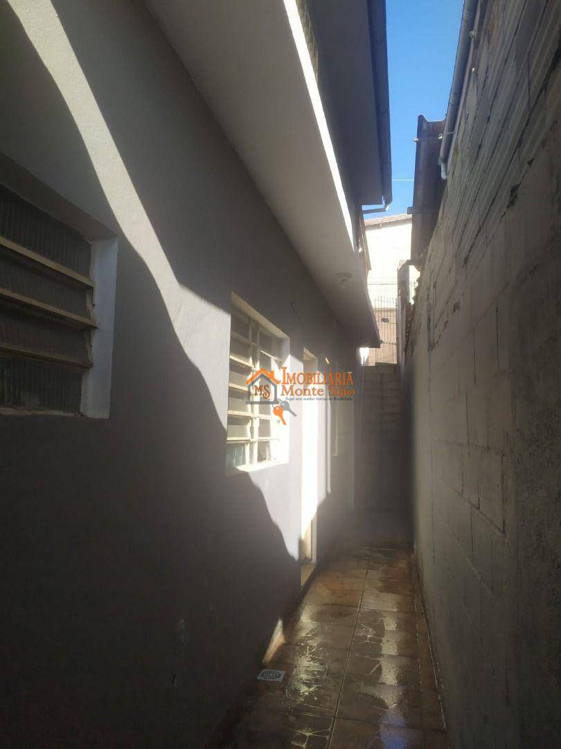 Sobrado à venda com 3 quartos, 90m² - Foto 2