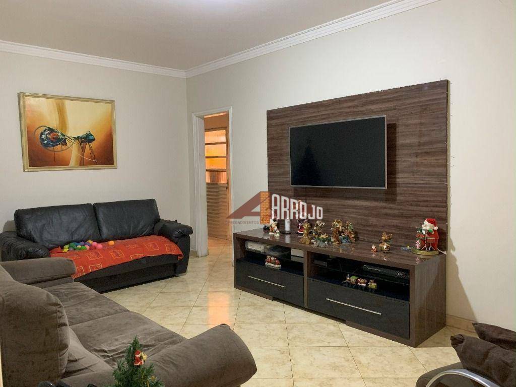 Casa à venda com 3 quartos, 200m² - Foto 2