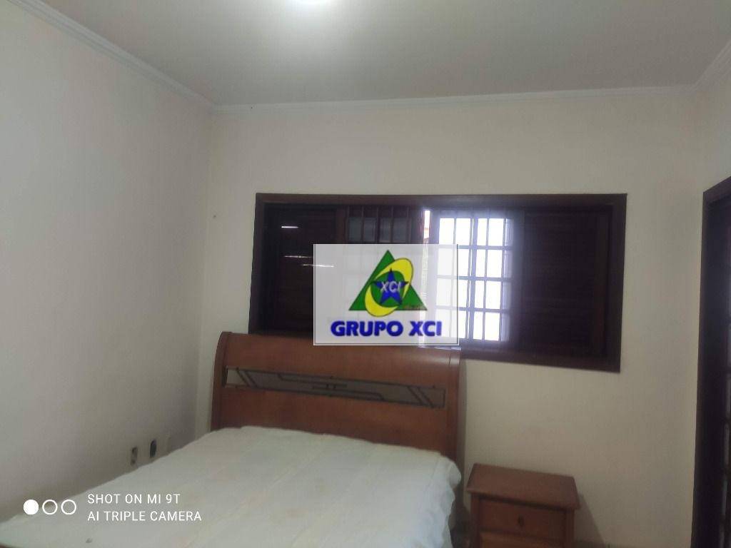 Casa para alugar com 3 quartos, 240m² - Foto 20