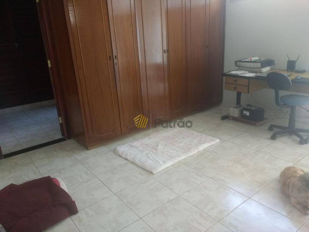 Sobrado à venda com 4 quartos, 335m² - Foto 26