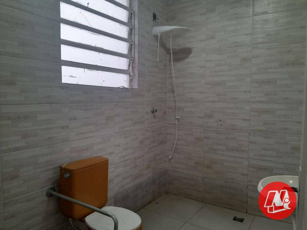 Casa para alugar com 2 quartos, 220m² - Foto 25