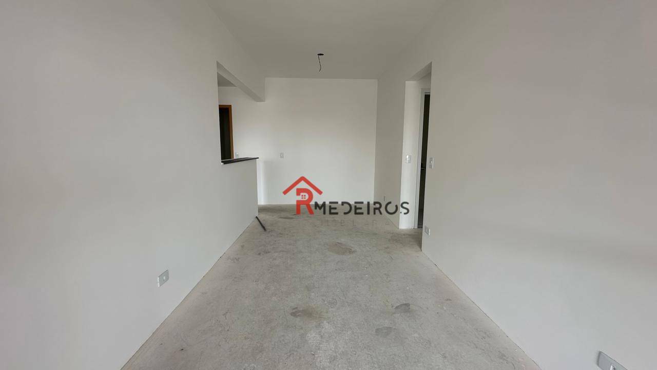 Apartamento à venda com 2 quartos, 82m² - Foto 3