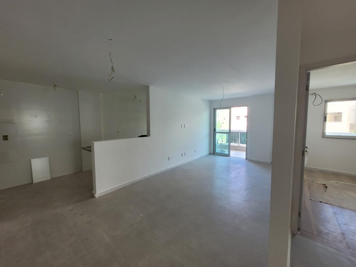 Apartamento à venda com 3 quartos, 109m² - Foto 4