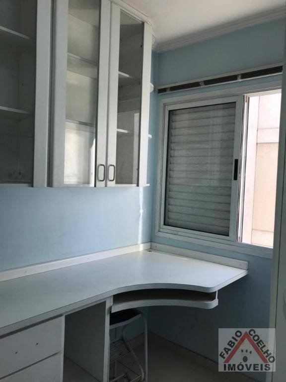 Apartamento à venda com 2 quartos, 67m² - Foto 17