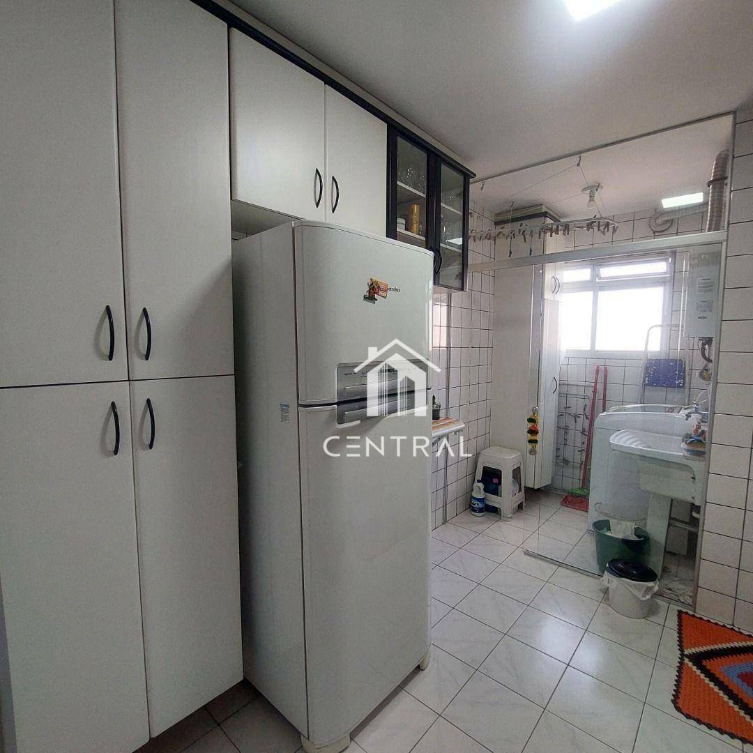 Apartamento para alugar com 2 quartos, 56m² - Foto 9