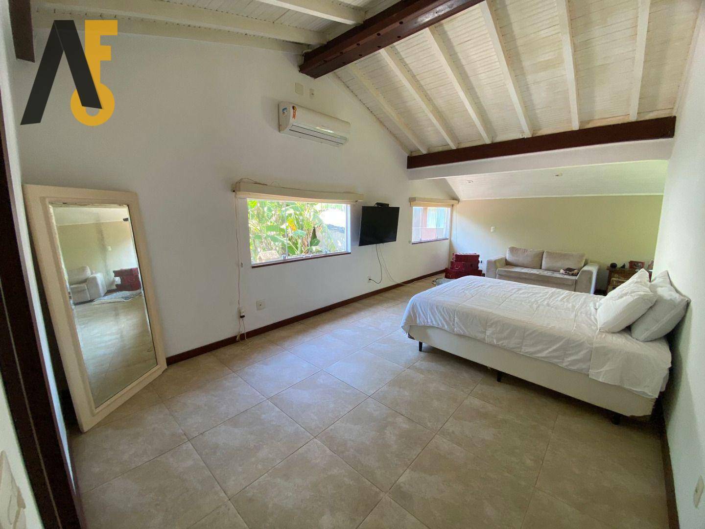 Casa de Condomínio à venda com 4 quartos, 596m² - Foto 6