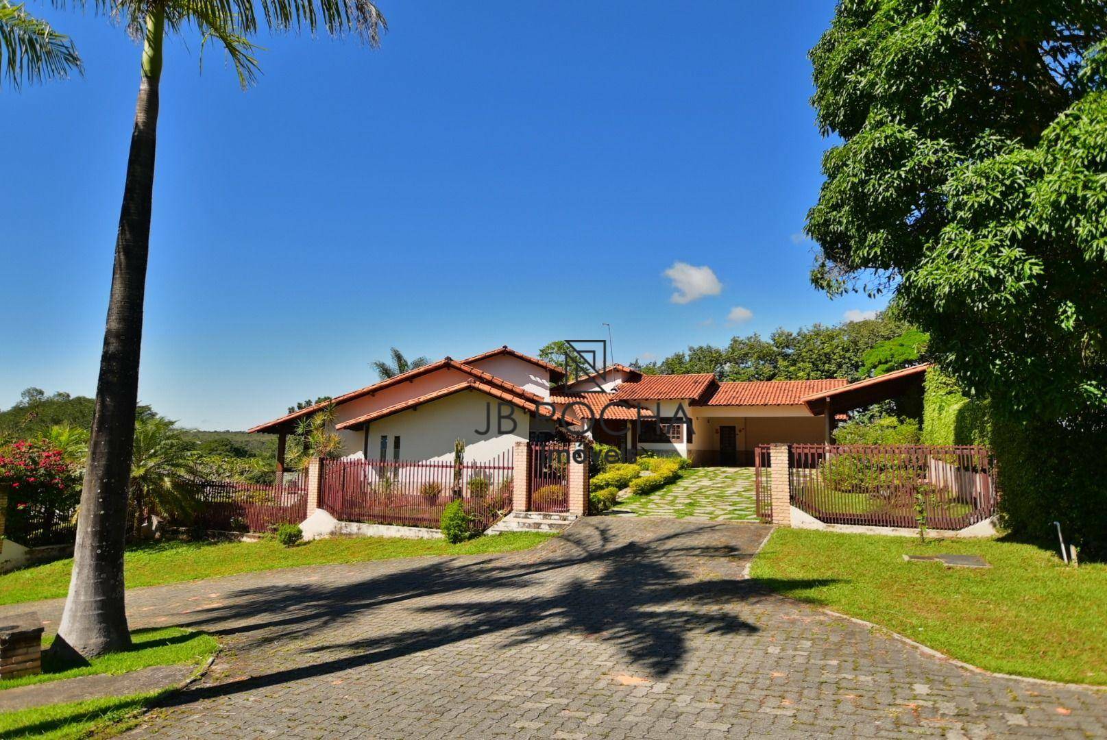 Casa à venda com 4 quartos, 408m² - Foto 1
