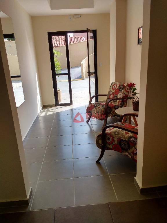 Apartamento à venda com 2 quartos, 60m² - Foto 11