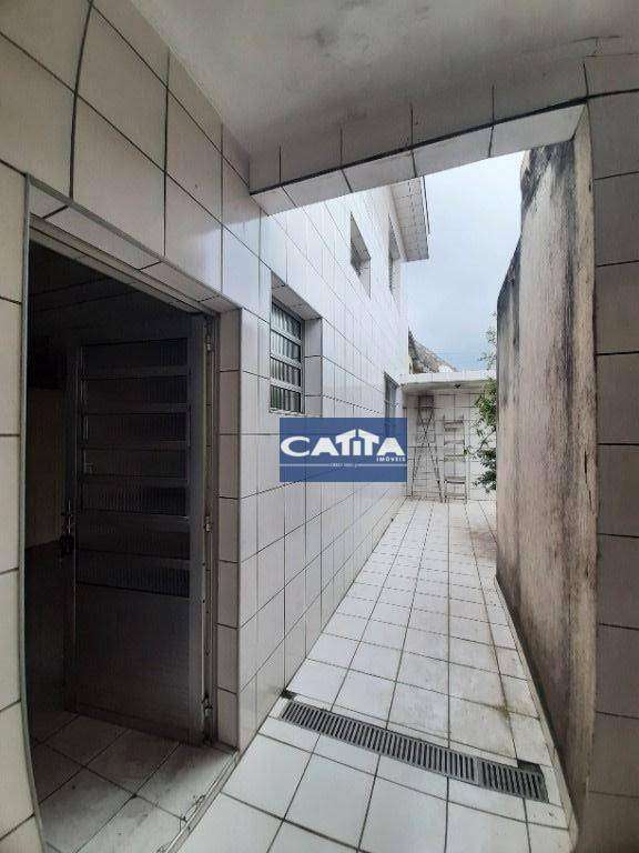 Casa à venda com 4 quartos, 210m² - Foto 9