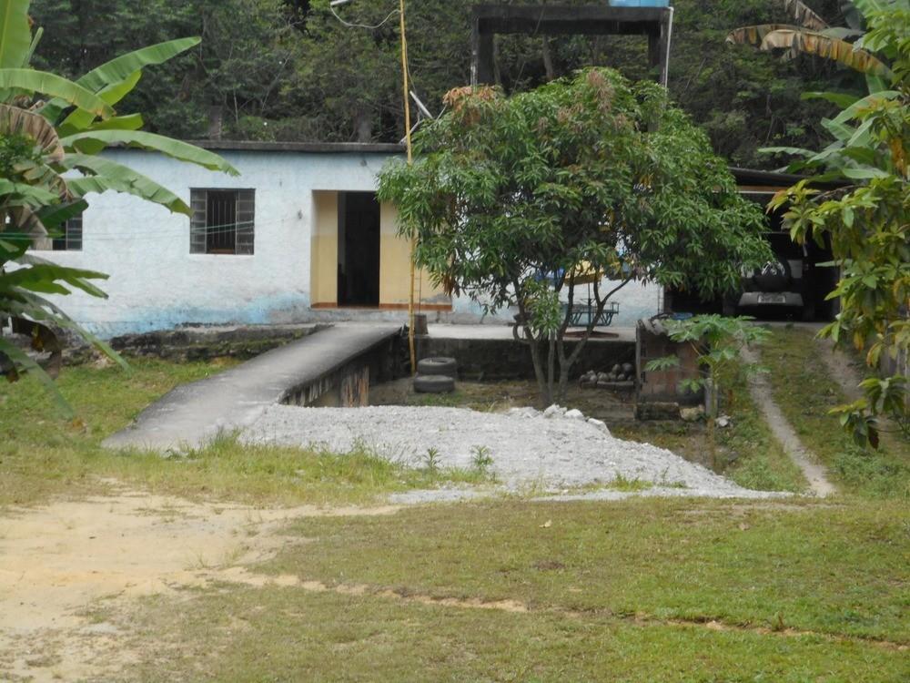 Chácara à venda com 3 quartos, 1400m² - Foto 13