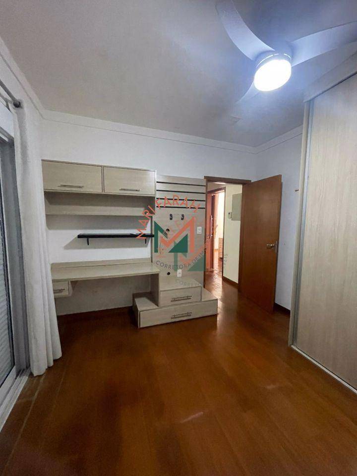 Casa de Condomínio à venda com 3 quartos, 249m² - Foto 9