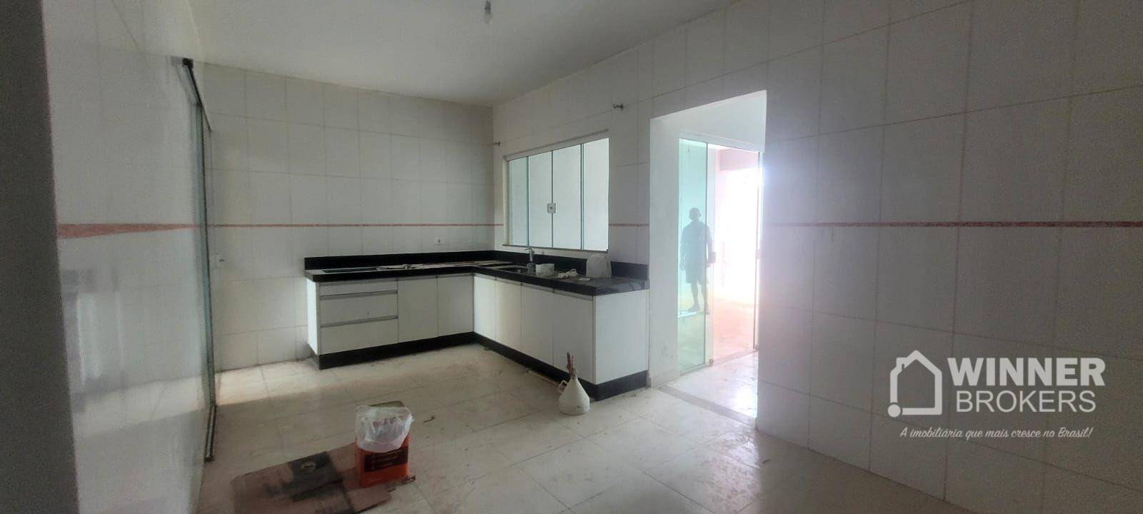 Sobrado à venda com 4 quartos, 120m² - Foto 4