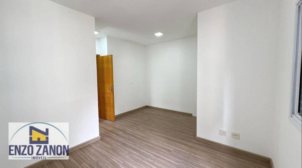 Apartamento para alugar com 3 quartos, 110m² - Foto 11