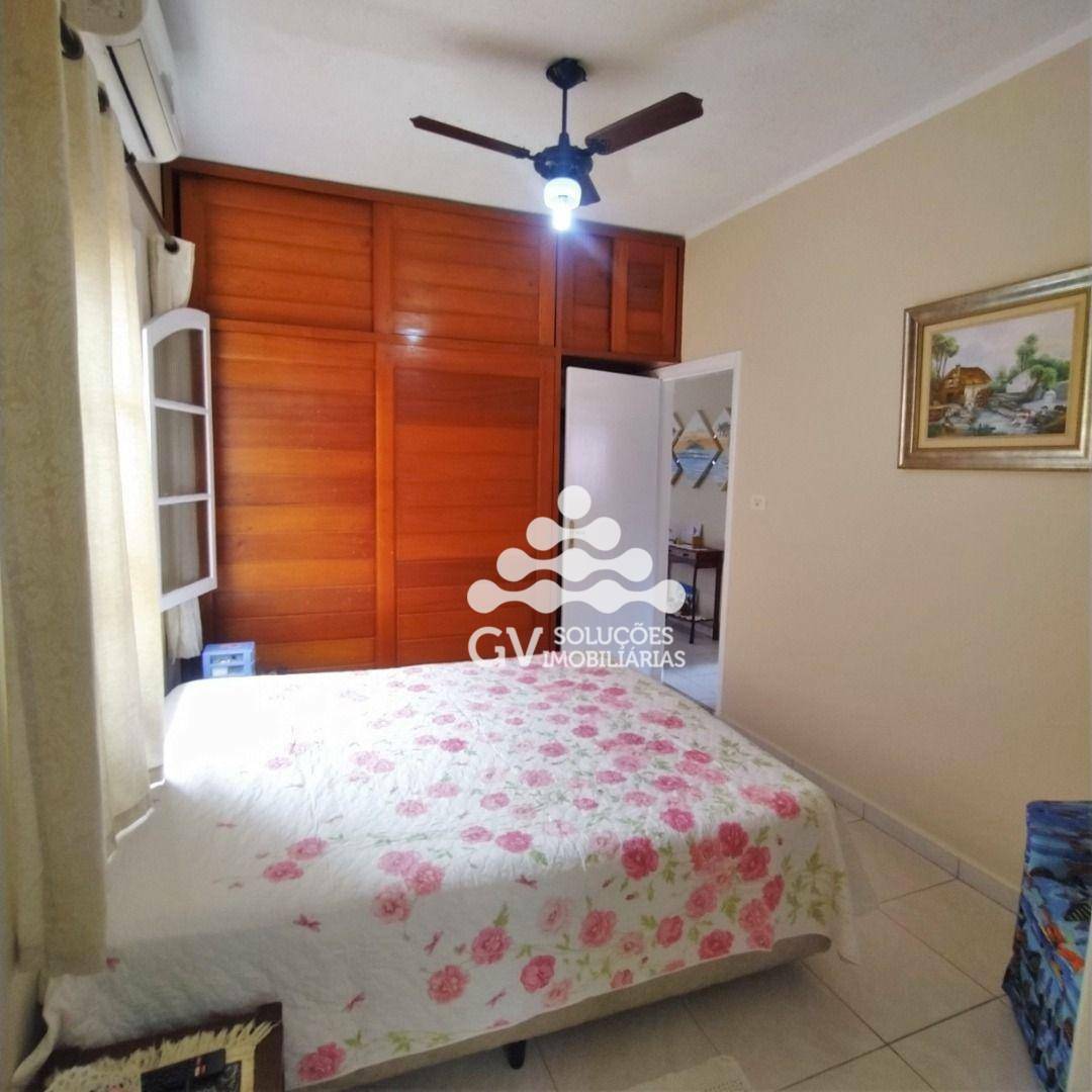 Casa à venda com 5 quartos, 200m² - Foto 16