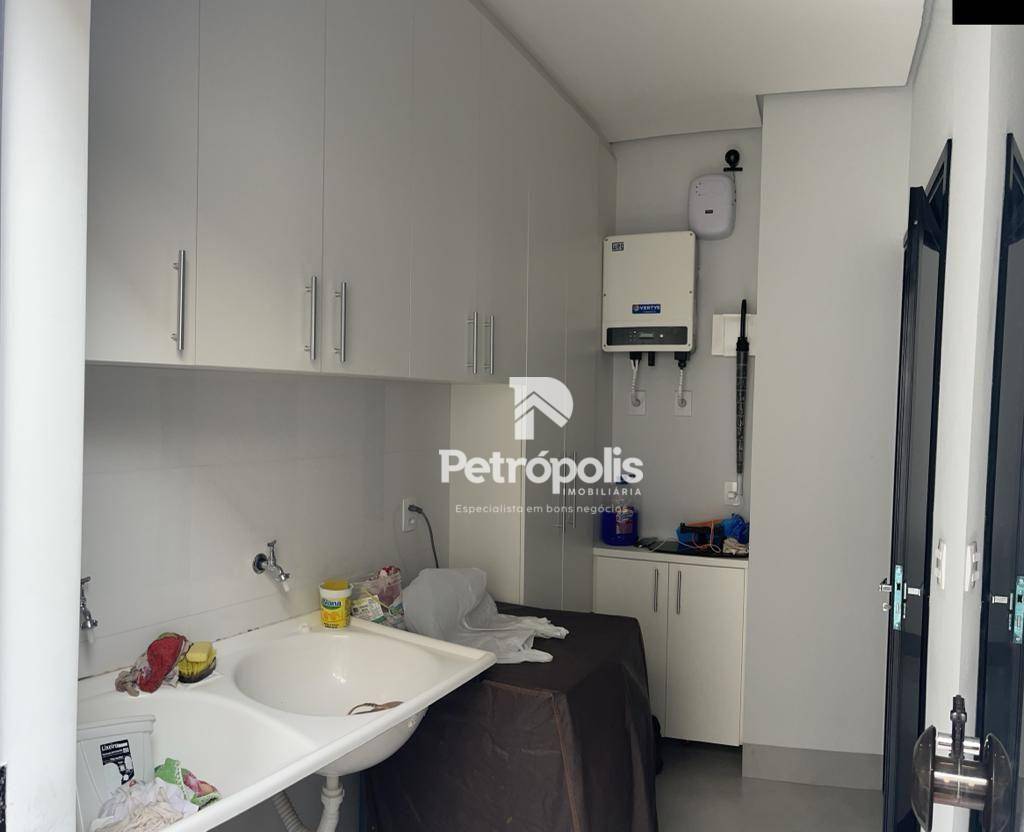 Casa à venda com 3 quartos, 198m² - Foto 10